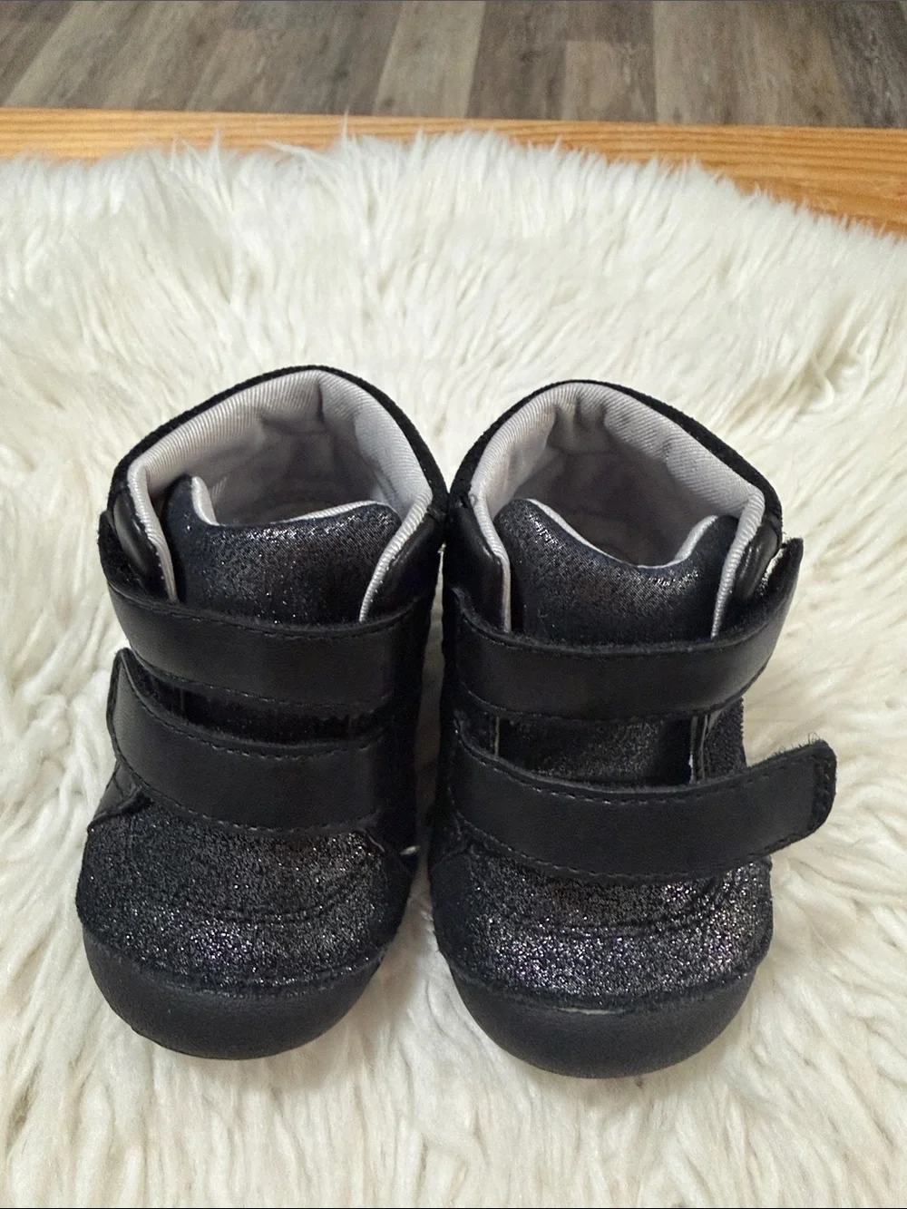 Stride Rite Black Glitter High-Top Velcro Baby Sneakers Size 4.5
